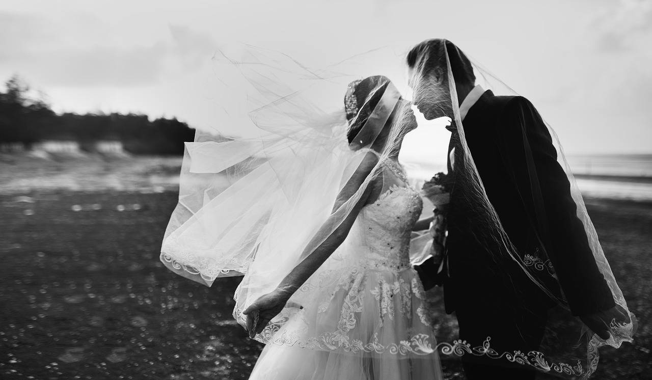 wedding, bride, bridegroom-1983483.jpg